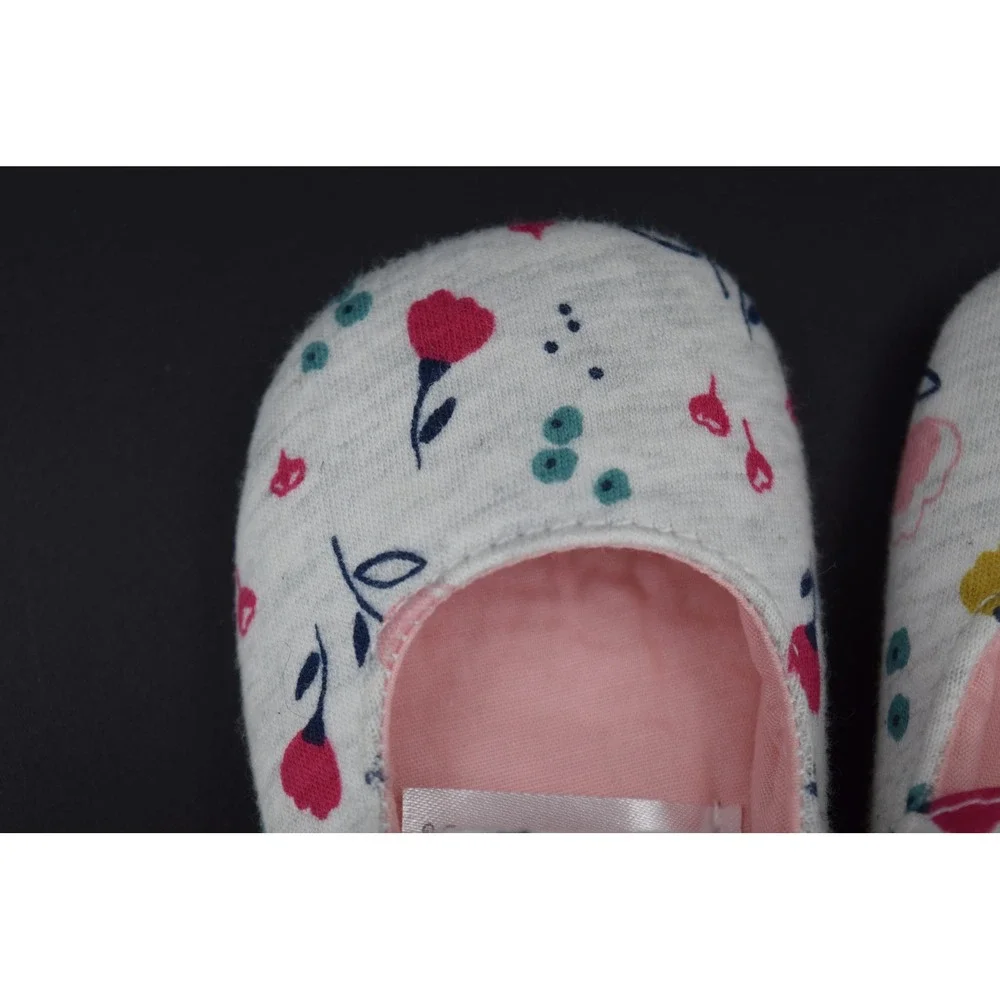 Child of Mine Mary Jane Crib Shoes Baby Girl 0-3M Gray Floral Soft Sole Shoes